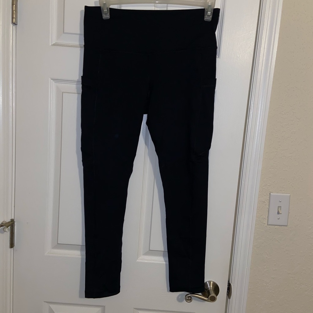 90 degree black leggings with pockets! size XL